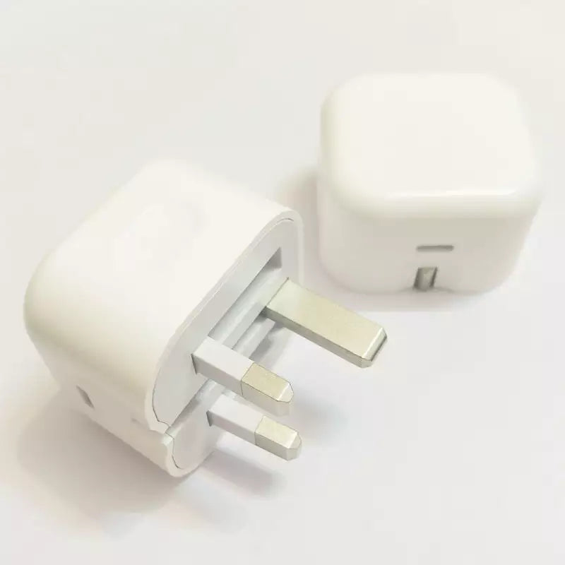 3-in-1 Travel Charger with MagSafe (LED)